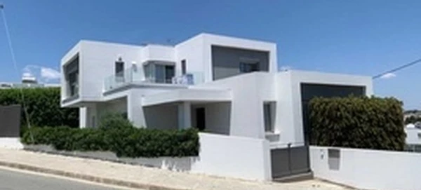 3-bedroom detached house fоr sаle €795.000, image 1