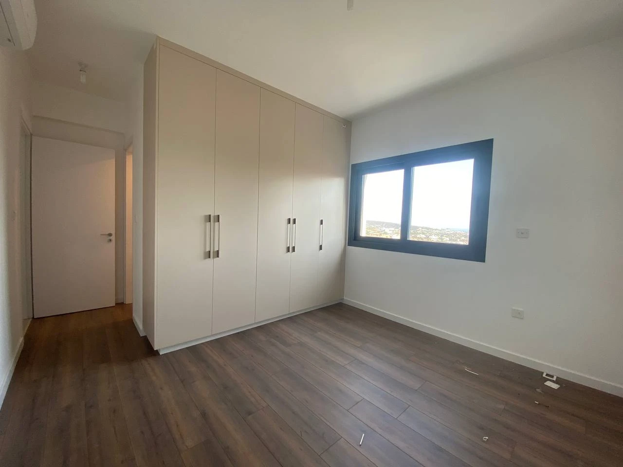 3 Bedroom Flat, image 1