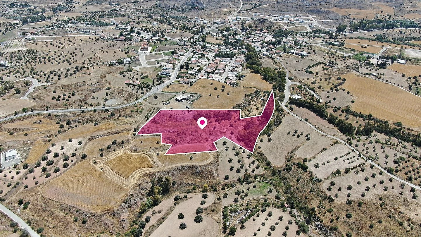 Share of a residential field in Analiontas Nicosia, image 1