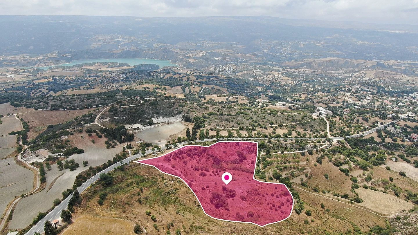 Field in Meladeia Paphos, image 1