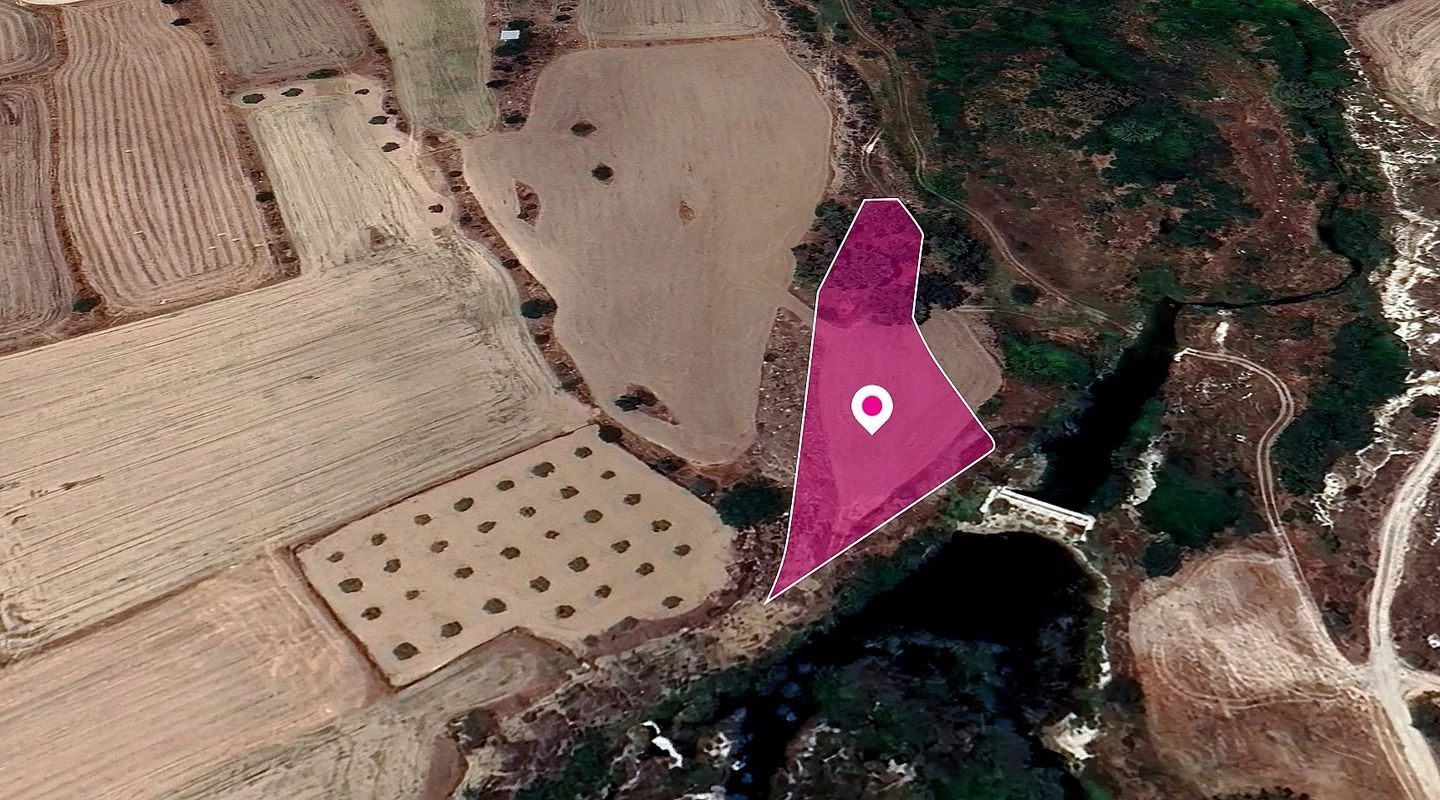 Field in Agia Varvara Nicosia, image 1