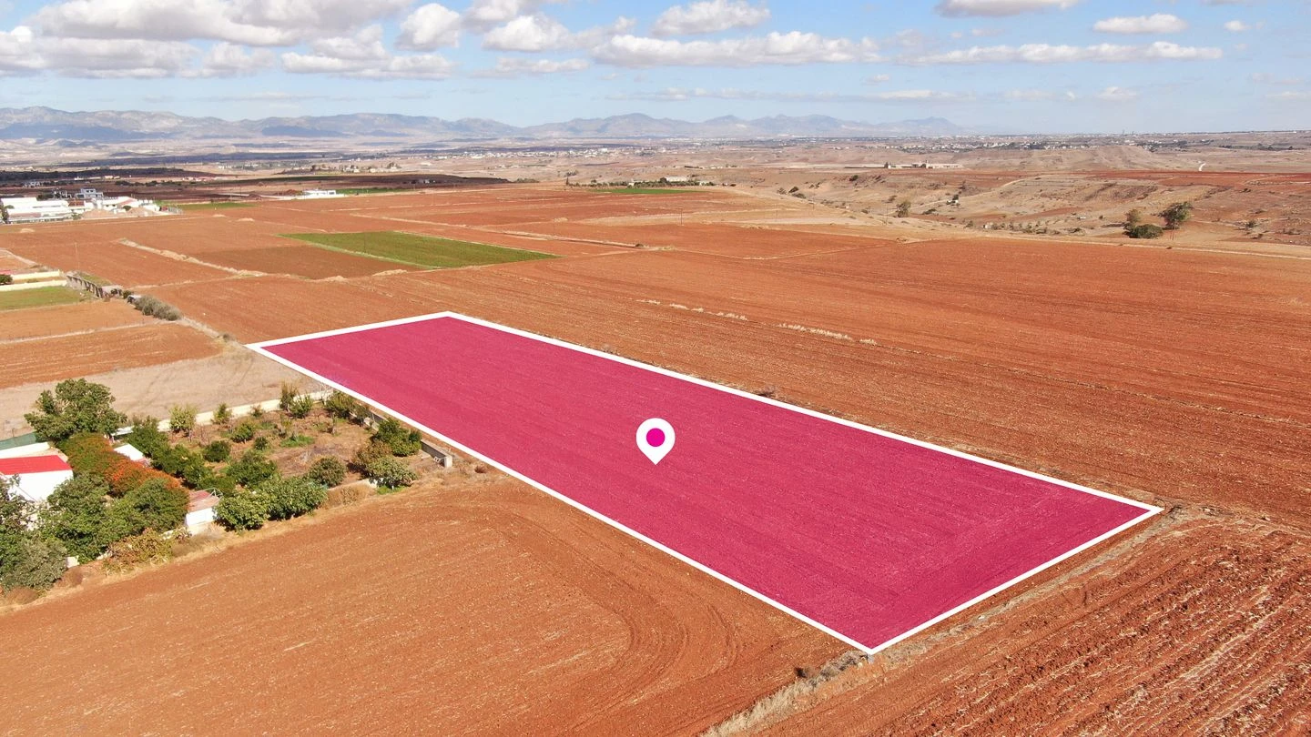 Residential field in Orounta Nicosia, image 1