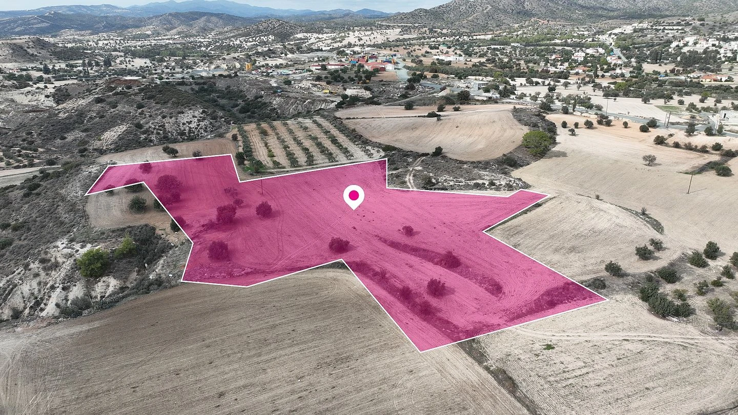 Residential field located in Anglisides Larnaca, image 1