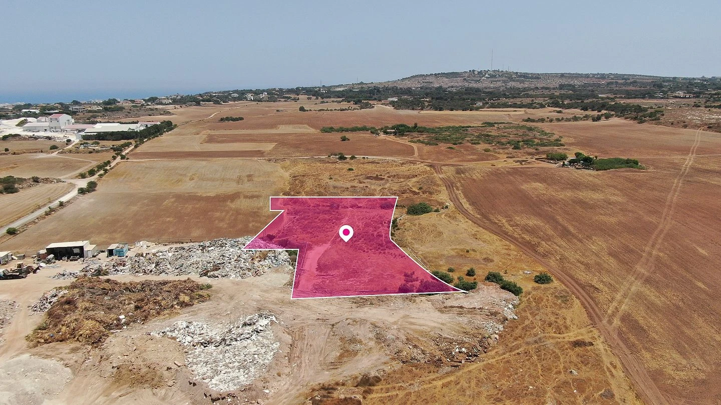 Agricultural field in Paralimni Ammochostos, image 1