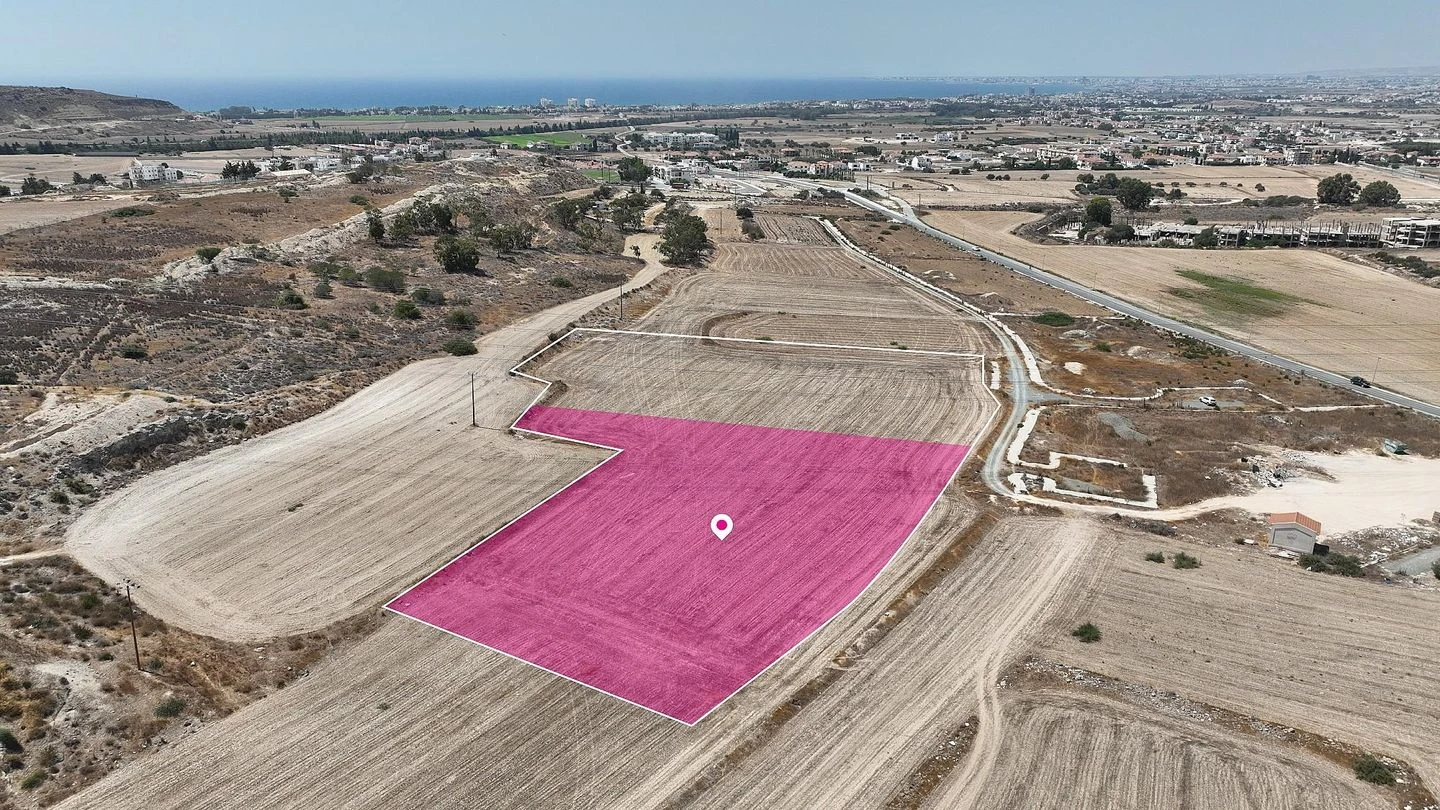 Share of Residential field in  Pyla Larnaca, image 1