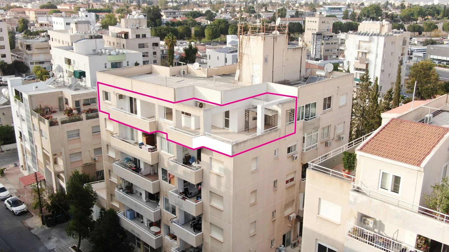 Three Bedroom Penthouse Apartment in Agios Antonios Nicosia, image 1