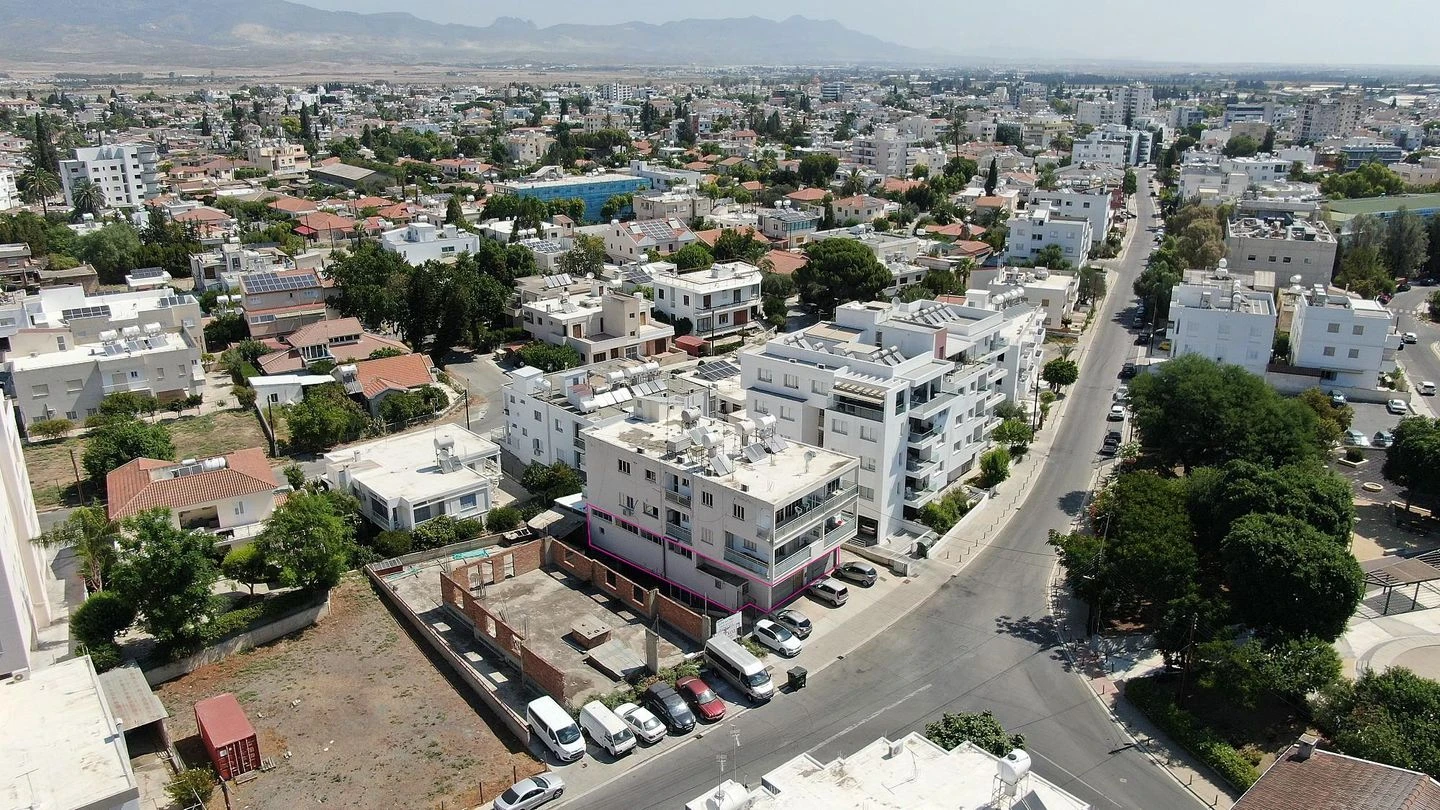 Commercial shopworkshop located in Kaimakli Nicosia, image 1