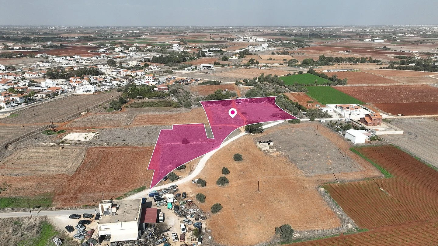 Residential field in Xylofagou Larnaca, image 1