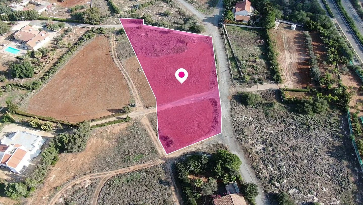 Residential field in Paralimni Famagusta, image 1