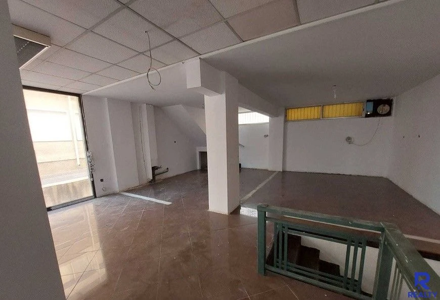 Centtal office space, image 1