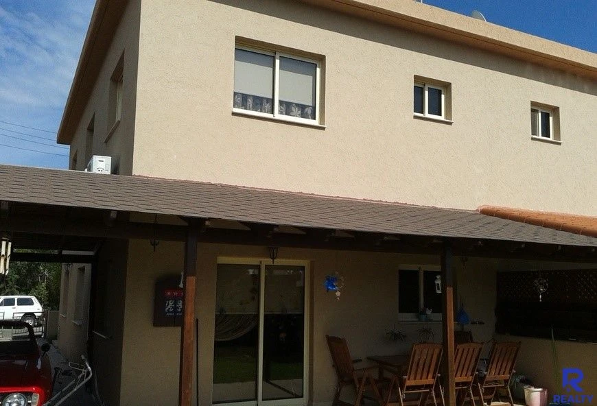 3-bedroom semi-detached to rent, image 1