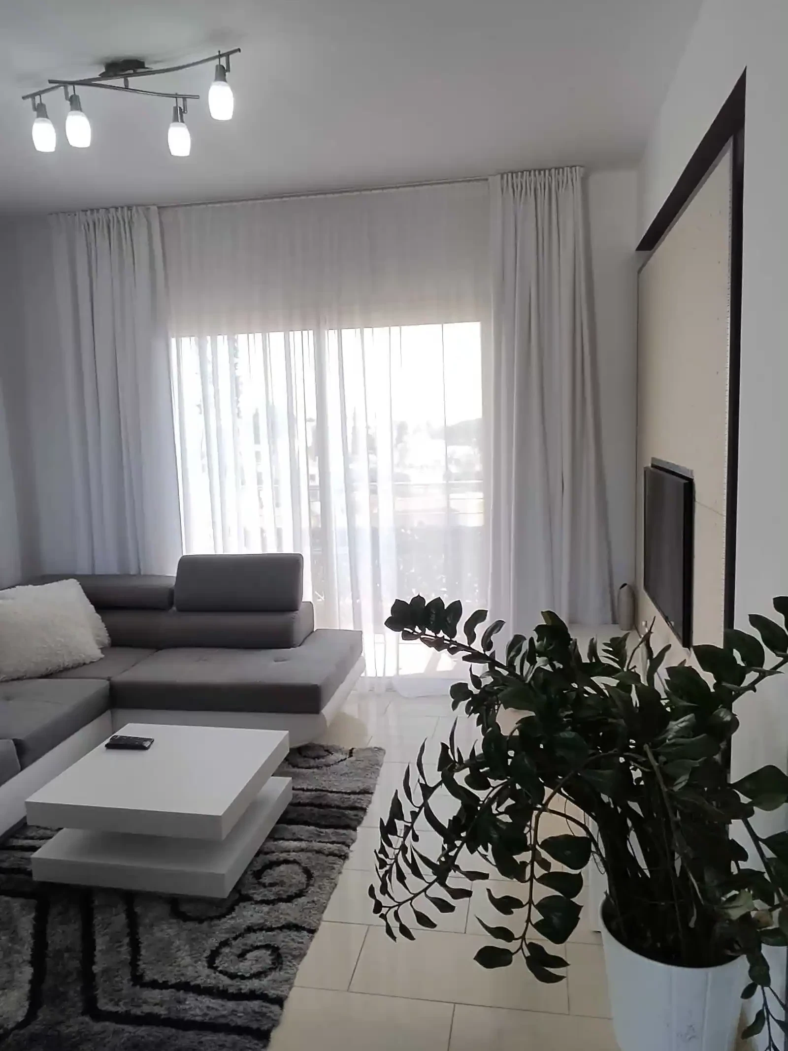 2-bedroom apartment to rent €1.750, image 1