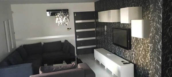 2-bedroom apartment to rent €890, image 1