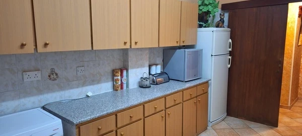3-bedroom apartment to rent €880, image 1