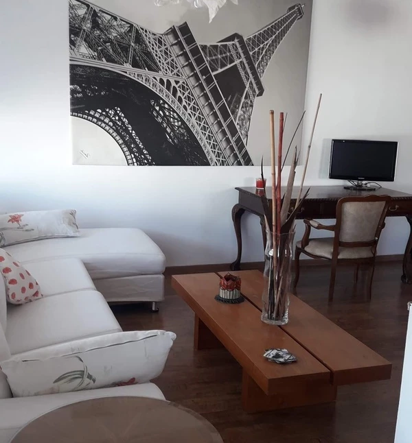 3-bedroom apartment to rent €1.050, image 1
