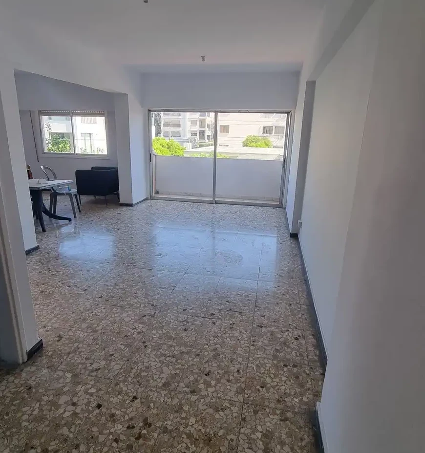 3-bedroom apartment to rent €800, image 1