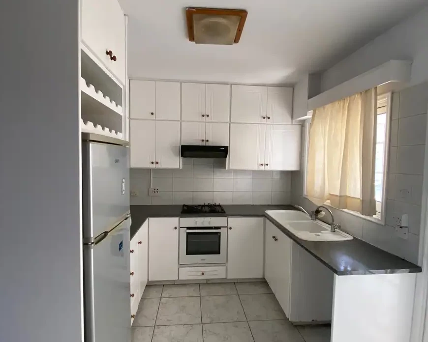 3-bedroom apartment to rent €900, image 1