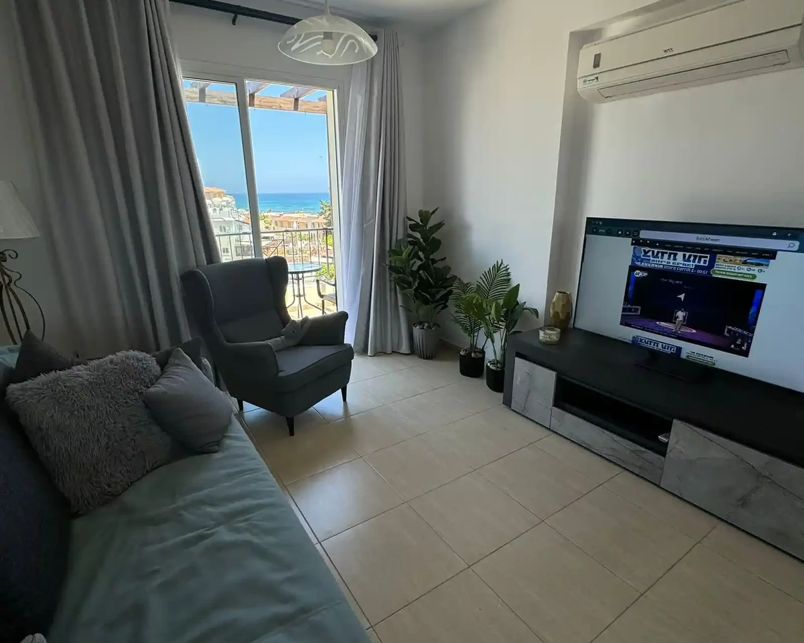 3-bedroom penthouse to rent €1.800, image 1