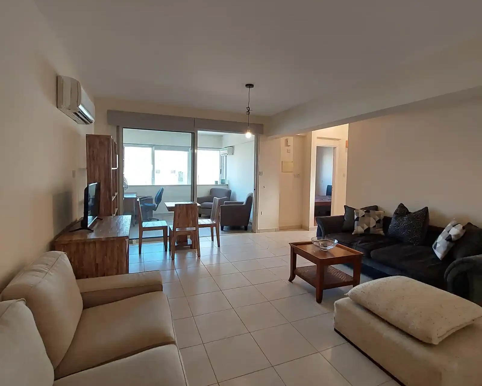 4-bedroom penthouse to rent €1.600, image 1