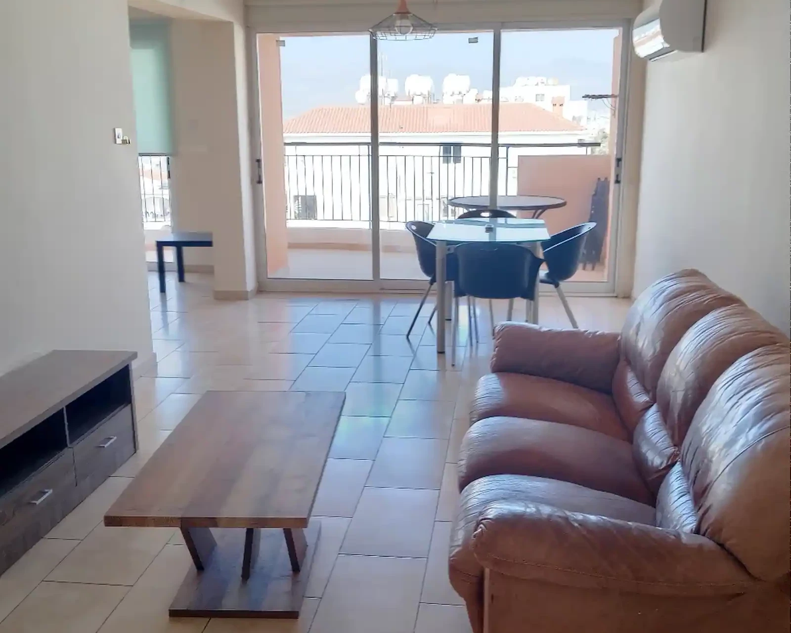 2-bedroom apartment to rent €700, image 1