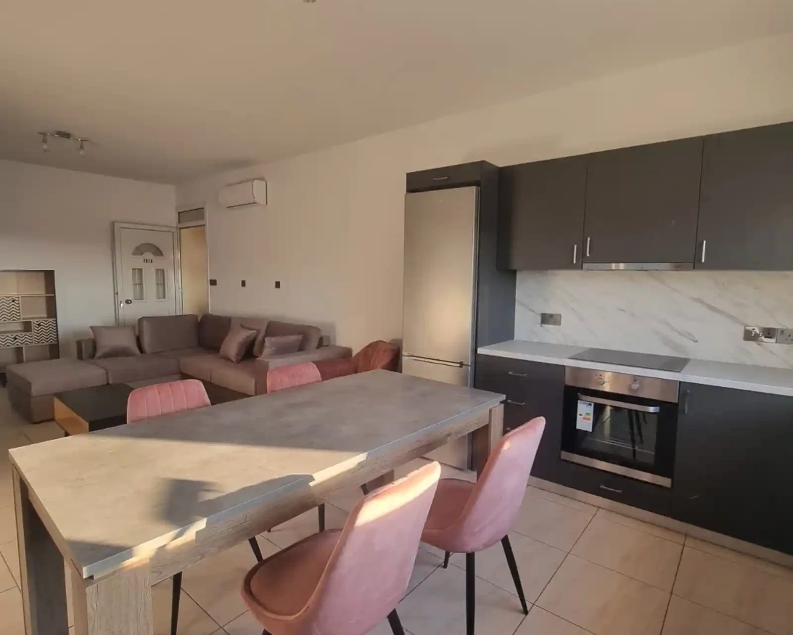 2-bedroom apartment to rent €1.150, image 1