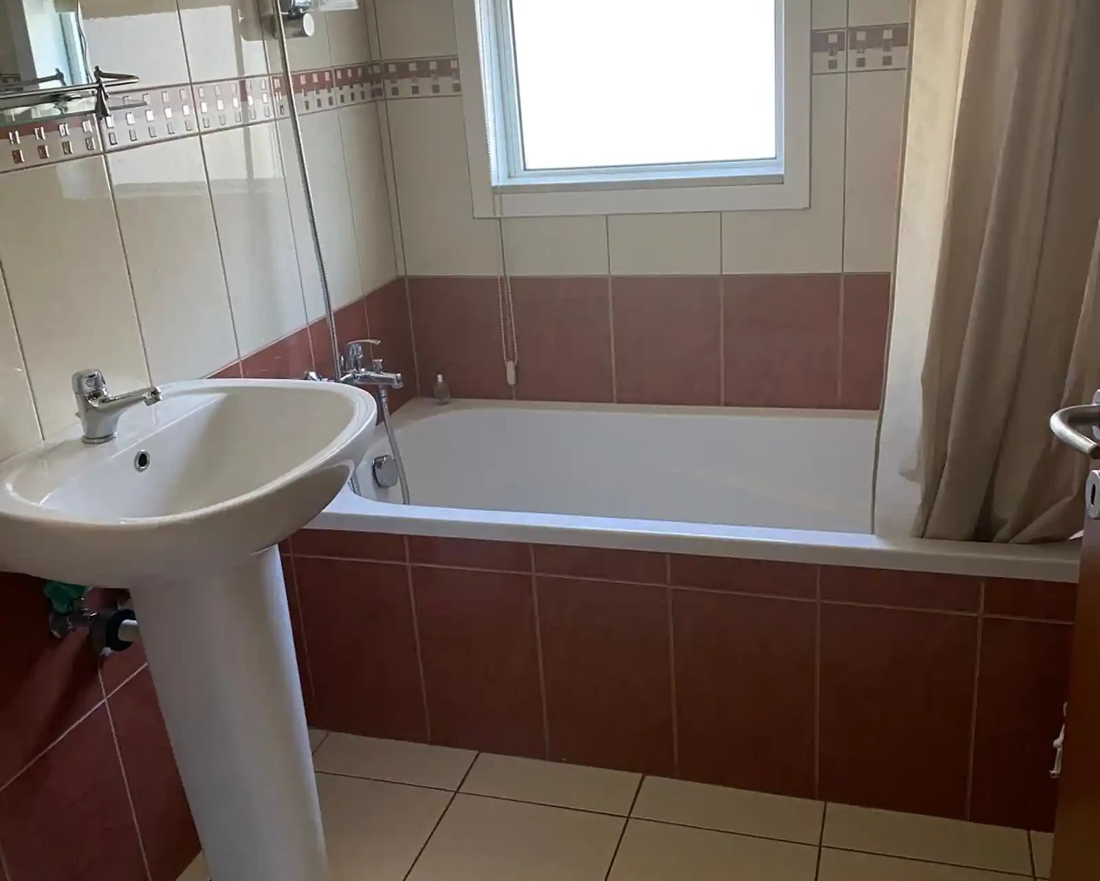 2-bedroom apartment to rent €900, image 1