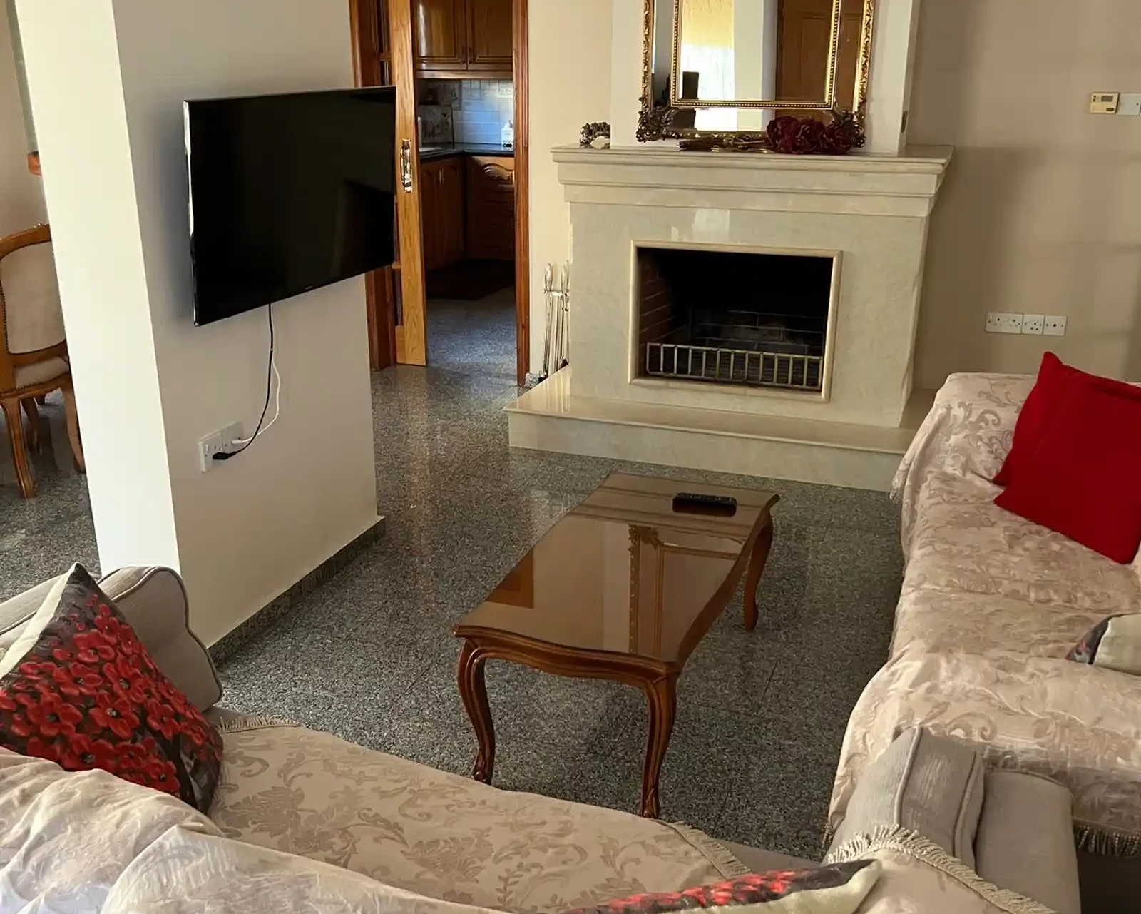 3-bedroom apartment to rent €1.300, image 1