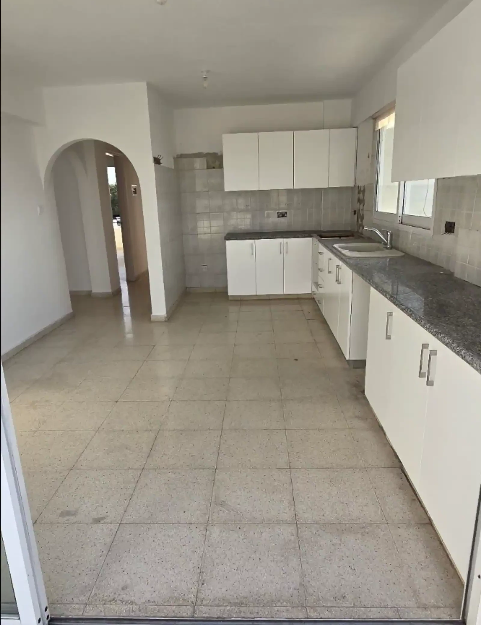 2-bedroom apartment to rent €800, image 1