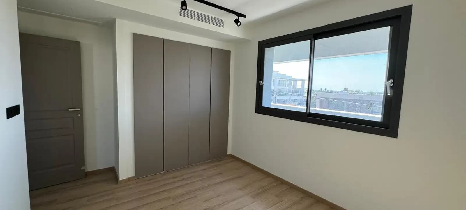 2-bedroom apartment to rent, image 1