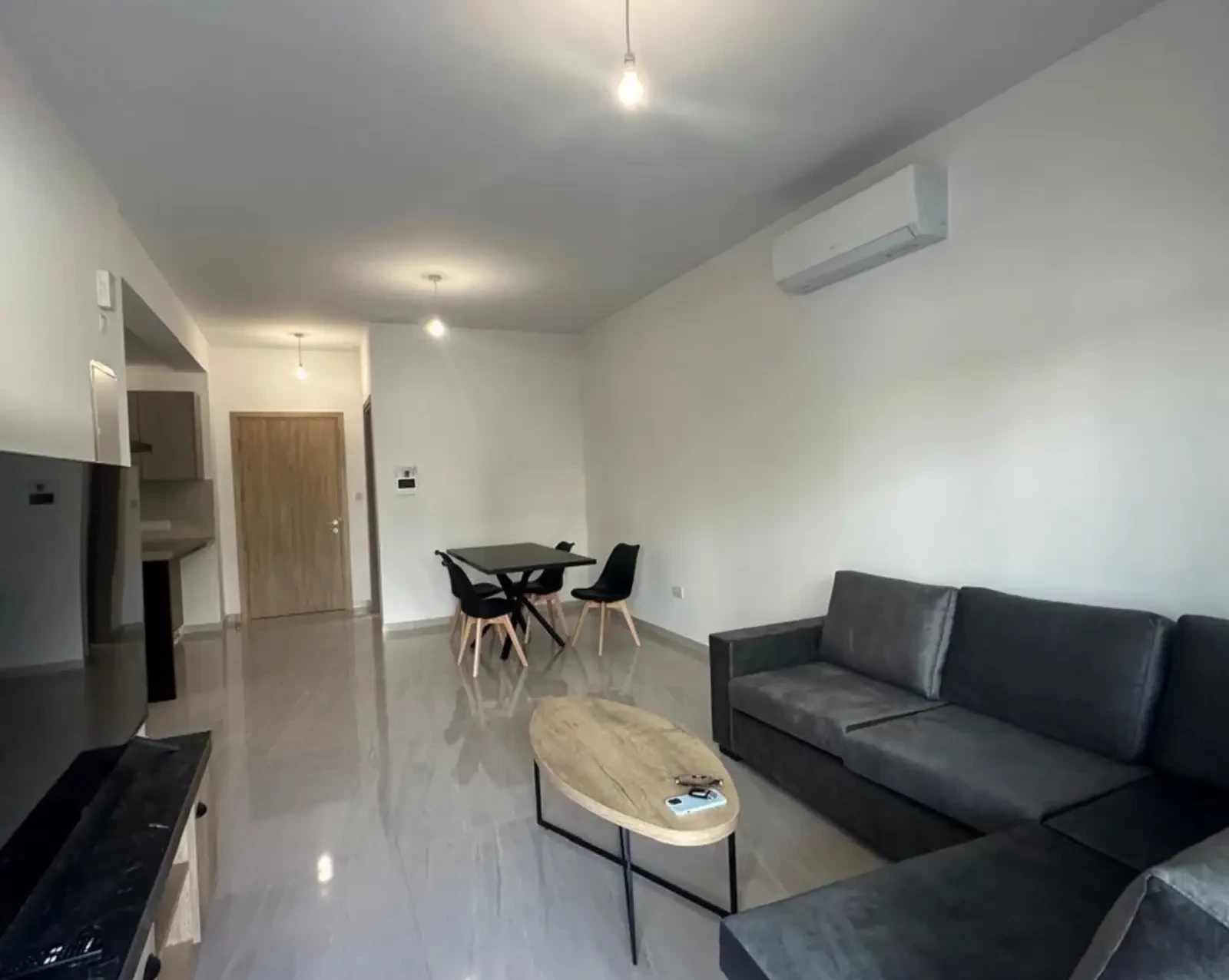 2-bedroom apartment to rent, image 1