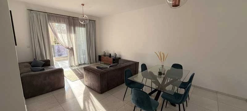 2-bedroom apartment to rent, image 1