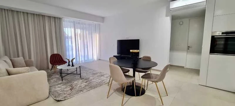 2-bedroom apartment to rent, image 1