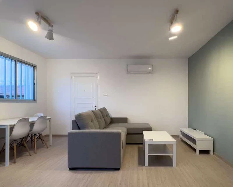 2-bedroom apartment to rent, image 1