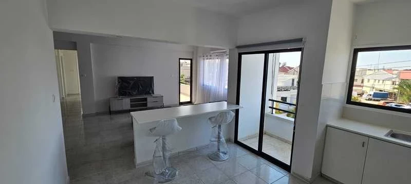 2-bedroom apartment to rent, image 1