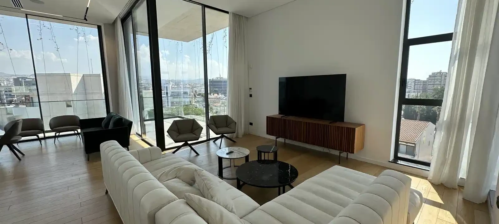 3-bedroom apartment fоr sаle, image 1