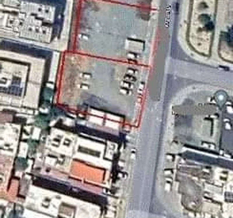 Commercial land 597 m², image 1