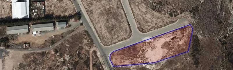 Industrial land 787 m², image 1