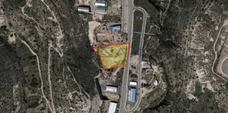 Industrial land 7404 m², image 1