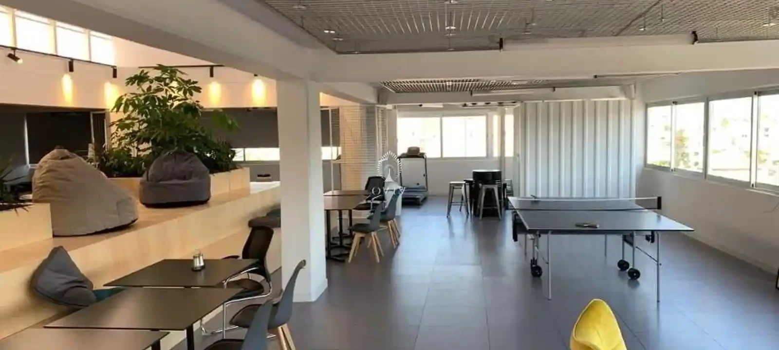 Office services suite of 23m2 in agios nikolaos, image 1