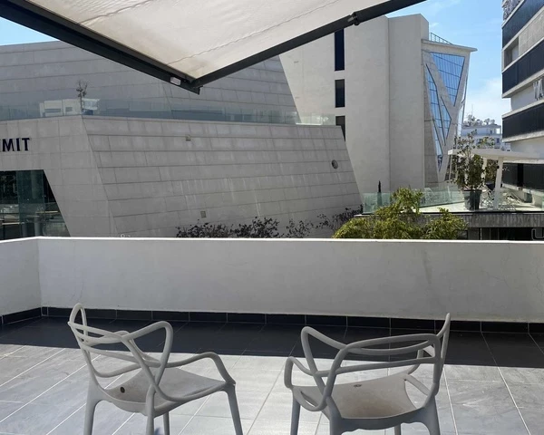 130m2 luxury office, on makarios avenue €4.800, image 1