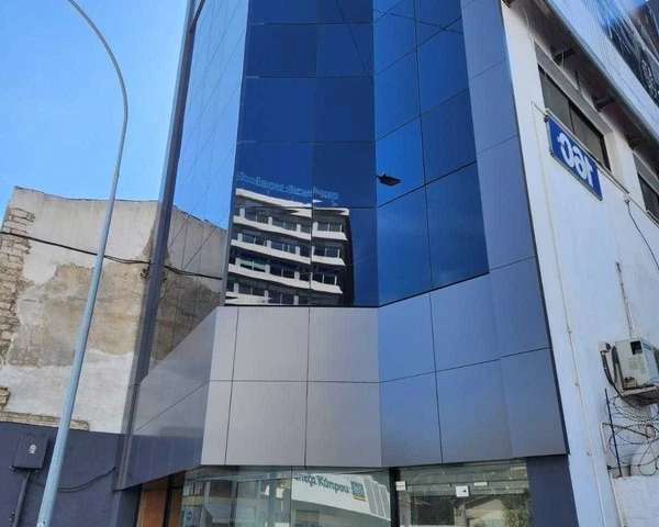 Office building in city center on glasdtonos street, image 1