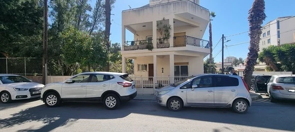 Office closed to limassol district courts €3.000, image 1