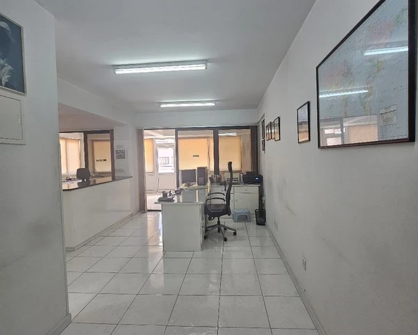 Office for rent in larnaca center. €1.000, image 1