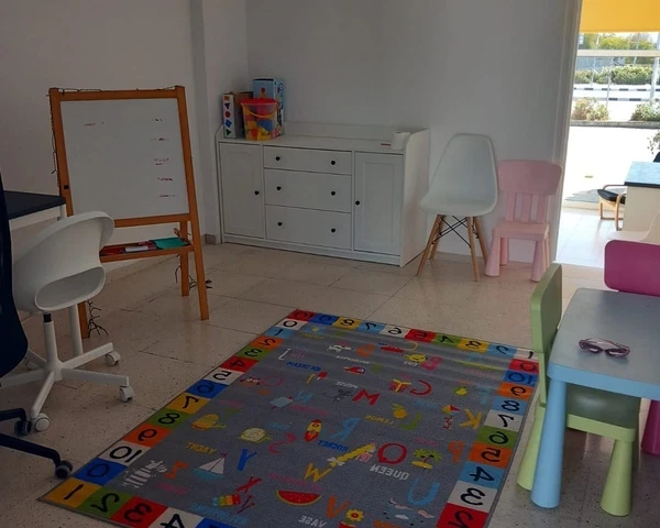 Therapy centre to rent €500, image 1