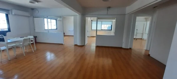 Office space 300sqm €3.500, image 1