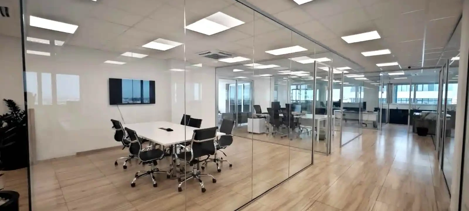 1000m2 - luxury modern whole floor office - easy access €30.000, image 1