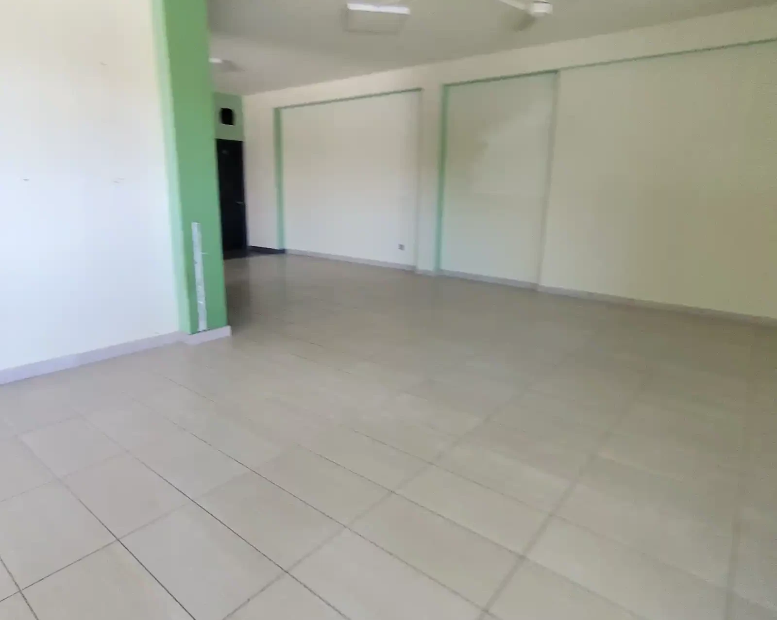 Big business space in agios nicolaos area, image 1