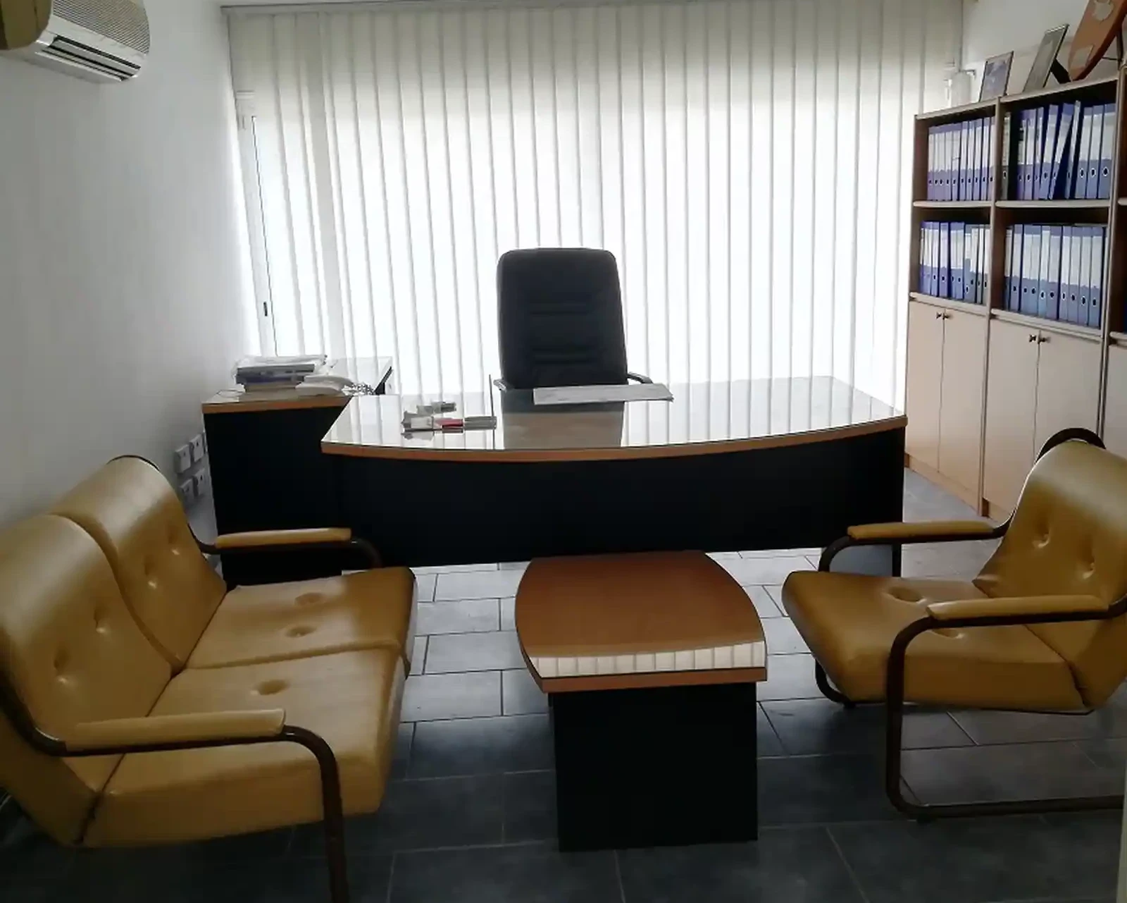 Office space 150sqm near new port €1.800, image 1