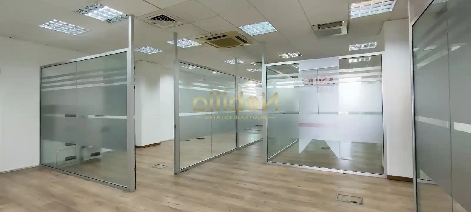 Office space for rent in larnaca €3.150, image 1