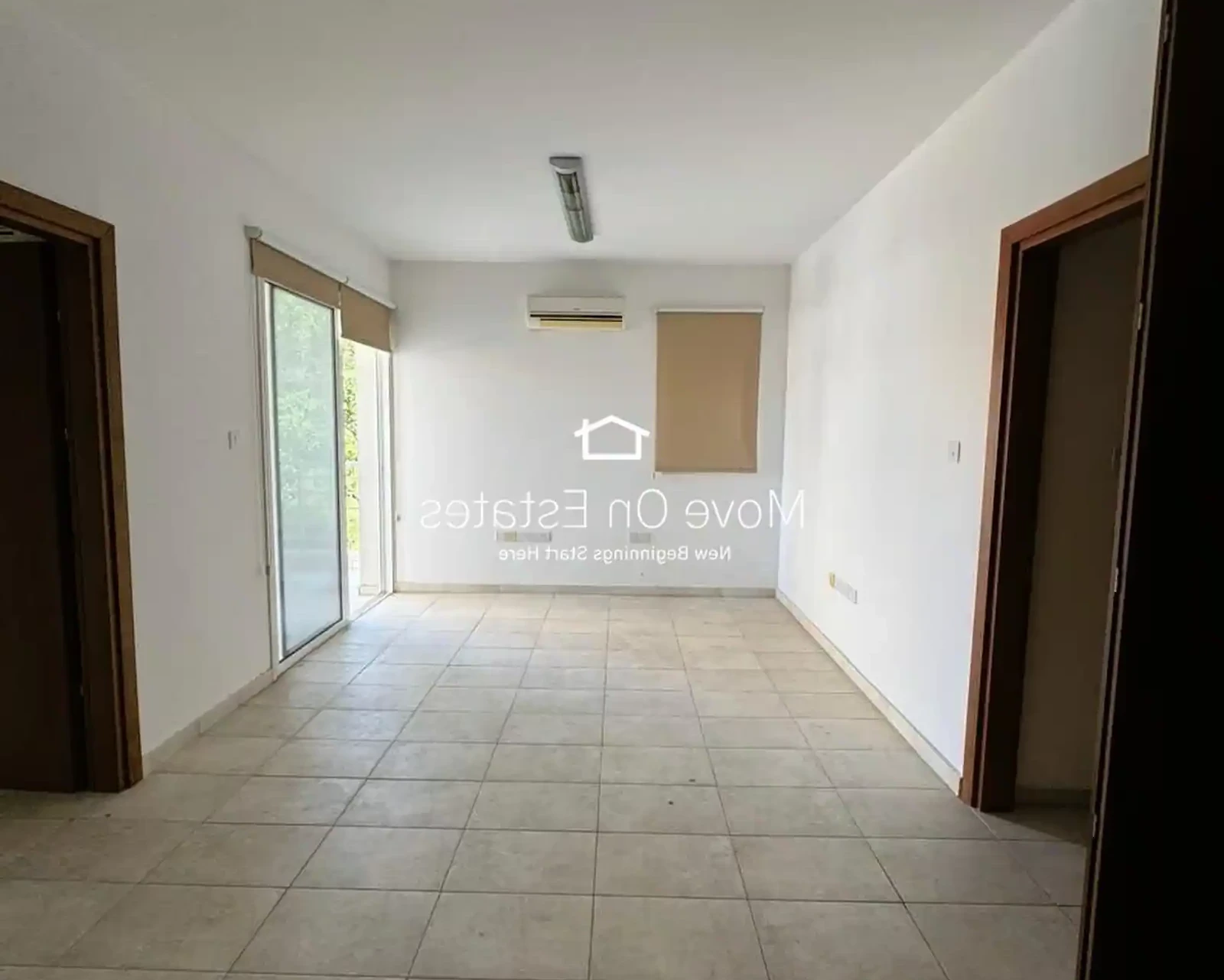 Office in larnaca town €500, image 1